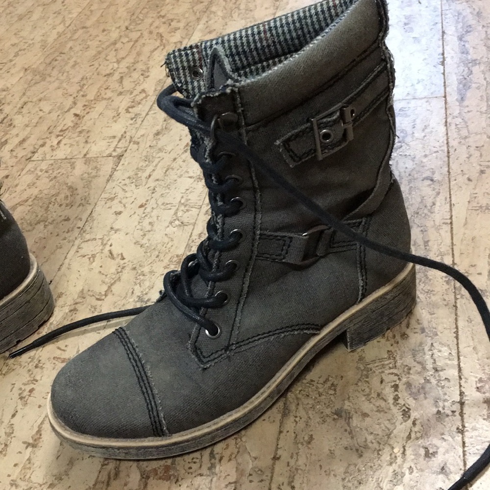Women’s Rocket dog combat boots